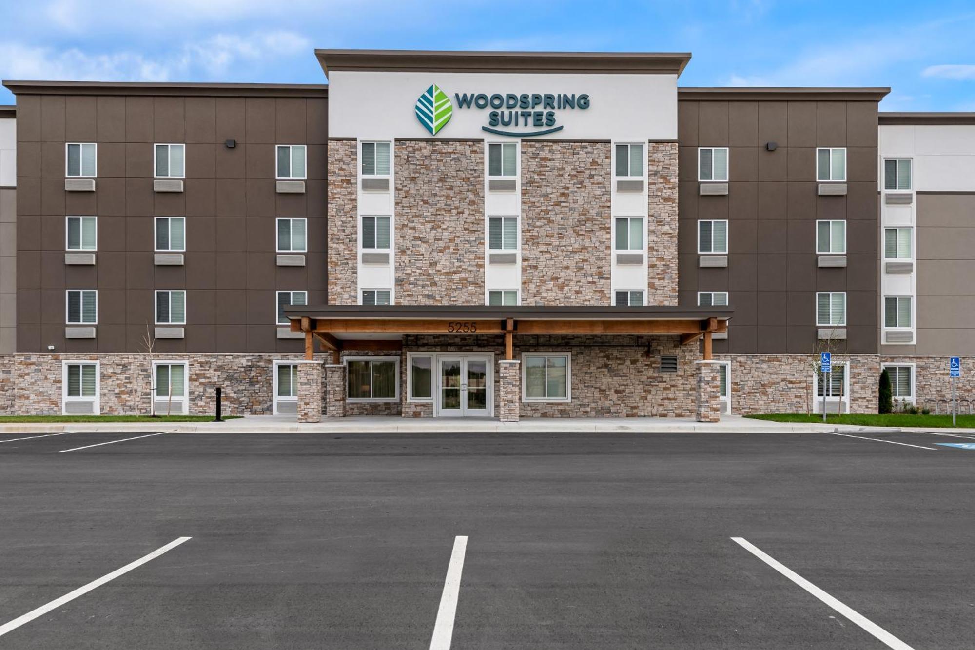 Woodspring Suites Kansas City Airport Экстерьер фото